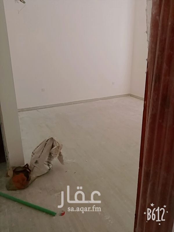 1297168 للبيع اربع فلل بالياسمين مربع 5
2 زوايه جنوبيه شرقيه وشماليه شرقيه شارع 15
مساحه 350 م درج صالة مع شقه
الارضي استقبال كامل مدخل سياره وغرفه سائق
مجلس ومقلط وصاله مطبخ ومستودع مؤسس مصعد
الدورالعلوي
اربعه غرف نوم وصاله
السطح
غرفة شغاله وغسيل
الشقه في السطح
مدخل خاص
3 غرف وصاله ومطبخ وحمامين
السوم مليون و850الف لكل فيلا
فلتين متظاهرة وحدة شمالية ووحدة جنوبية
مساحه كل فيلا 317 م مدخل سياره غرفه سائق
الارضي
مؤسس مصعد
استقبال كامل مجلس ومقلط وصاله ومطبخ مفتوح علي الصالة مطبخ داخلي +مستود