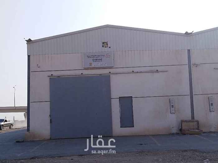 1598846 مستودع للايجار بحي الفيصليه علي شارع علي بن طالب عند كبري العزيزيه مساحة 350م
كامل الخدمات مليس ومدهون به دفاع مدني عالي الخطوره
للتواصل 0539000570