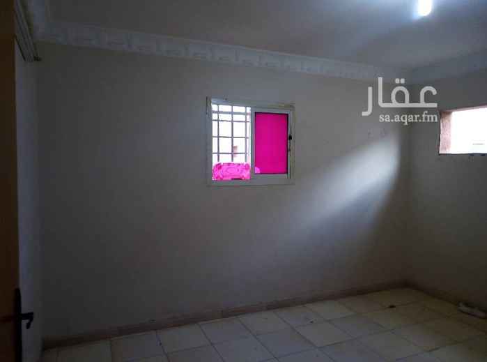 1501341 شقه للايجار عبارة عن ثلاث غرف وصالة ودورتين مياه مدخلين دور ثالث عداد مستقل مع سطح خاص بحي الخليج غرب جامع بلال للاستفسار ٠٥٠١٨٤٣٣٦٢