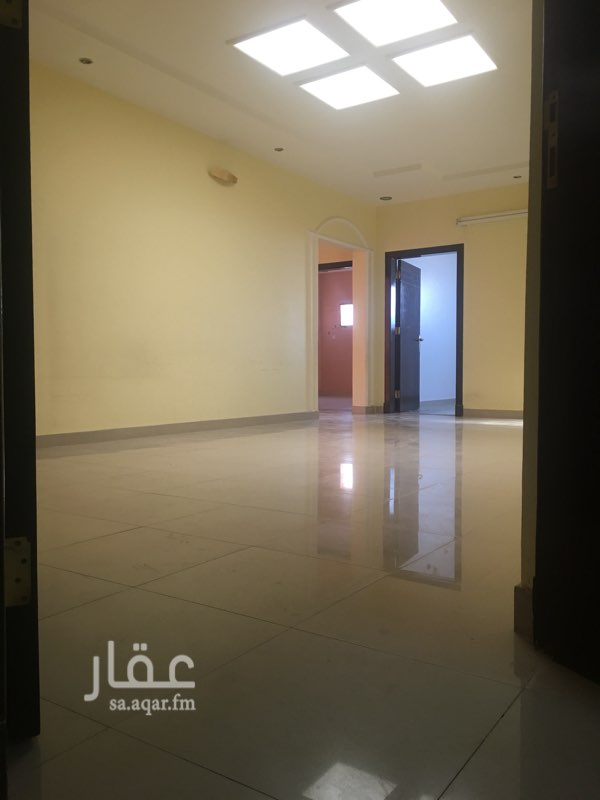 1644956 شقه في فله سكنيه
عباره عن ثلاث غرف ومجلس
وصاله ومطبخ
ودورتين مياه
مساحات الغرف كبيره
الموقع قريب من الخدمات والمدارس
الاجار 17 الف قابل لتفاوض
للتواصل 0550577538