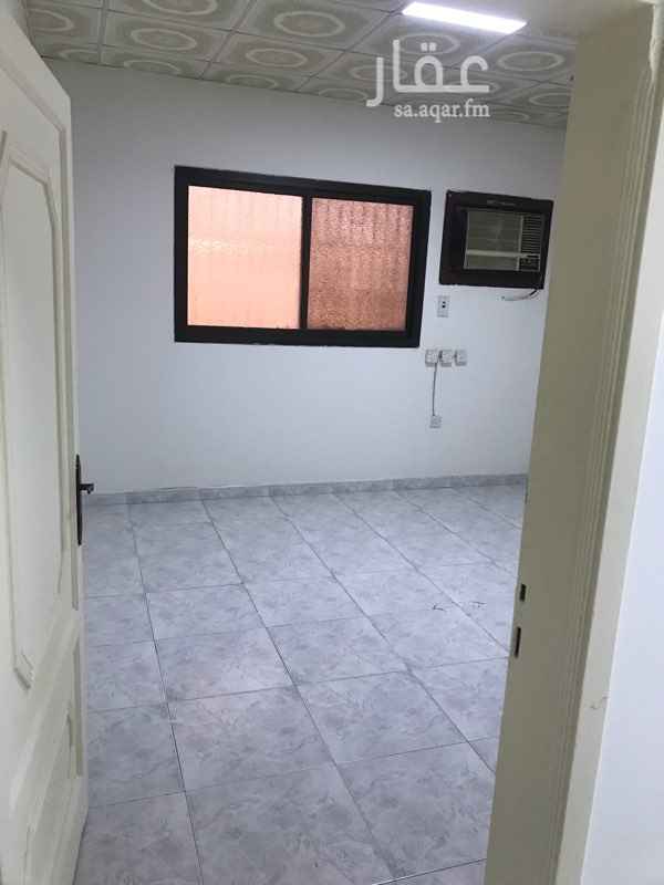 1498743 شقة غرفتين وصالة حمامين مجددة و مطبخ جديد راكب وتكييف راكب دور ارضي موقع مميز الايجار ٢٥٠٠٠ التواصل عن طريق الواتس اب او الاتصال