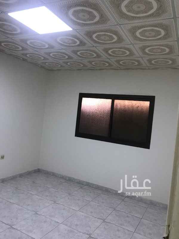 1565745 شقة عوائل دور ارضي غرفتين نوم و صالة و مطبخ و ٢ حمام موقع مميز الايجار ٢٥٠٠٠ ريال