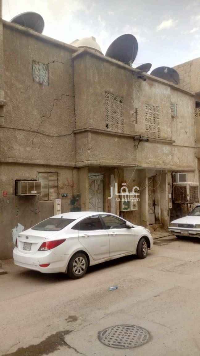 1504897 بيت شعبي دور واحد
في حي منفوحة
البيت قريب من مشاريع التطوير القادمة للمنطقة