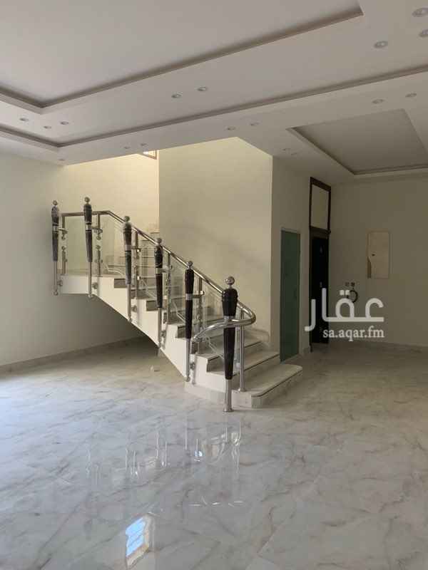 1763547 فله درج داخلي +شقتين بحي العارض شمال ريحانه ، تصميمها جدآ رائع مكونه من ملحق خارجي ومدخل للسياره ومجلس كبير وصغير ومقلط وصاله وغرفه كبار نساء ومجلس نساء والدور الاول الخاص للفله ثلاث غرف نوم مع دورات المياه والسطح غرفه غسيل وغرفتين من ضمنها غرفه اطفال تفتح على السطح مظلل والشقق عباره عن مجلس وصاله وغرفتين ومطبخ ودورتين مياه لكل شقه
الشغل نظيف جدآ
مباشره