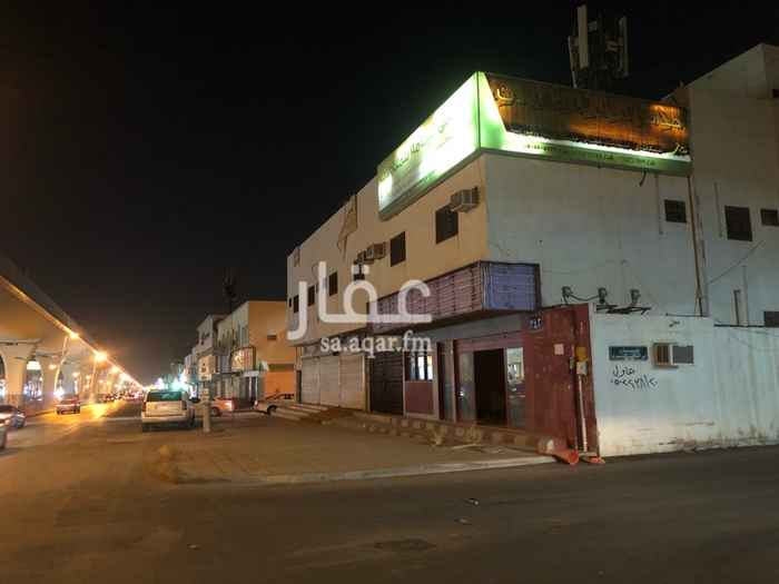 1717363 للايجار ست فتحات في مدينة الرياض حي البديعة على طريق المدينة المنورة زاوية على ثلاث شوارع
مساحة الفتحة الواحدة 4م في 12م
* المساحة:288 لكامل المحلات
* الواجهة:شمال .
عرض الشارع 40 متر .
للتواصل: 0550887890