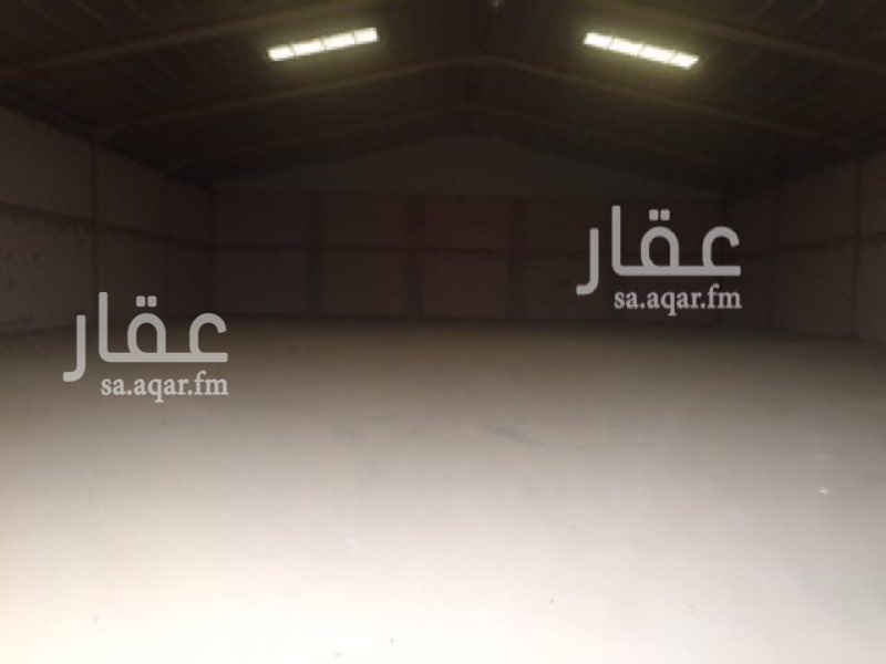 1481368 للايجار مستودع مساحه ٨٤٠ متر
