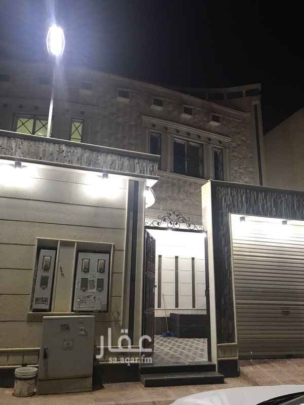 1713740 فله درج داخلي حي المونسيه
قريبه من المدارس والخدمات
الدور الارضي /
مشب ومجلس ومقلط وصاله وغرفتين ومطبخ ودورتين مياه
وغرفة سواق وغرفة شغاله ومستودع في الخلف
الدور الثاني /
ثلاث غرف نوم ودورتين مياه
للتواصل / ٠٥٥١٠٠٠٧٤٠