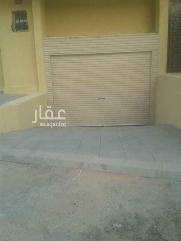 1251665 مستودع (قبو) جديد و تشطيب ممتاز
المساحة تقريباً 300 م2 يحتوي على غرفة واسعة مع حمام ومطبخ ، مبلط بالكامل ، الجدران والسقف مصبوغة مع إضاءة كاملة وفتحات للتهوية. له باب متحرك (شتر) بريموت ويمكن دخول السيارة على شارع 15م قريب من الدائري الرابع.
يفضل استخدامه للتخزين الموسمي ونعتذر عن استخدامه لمواد قابلة للاشتعال.
للتواصل:
0505907279