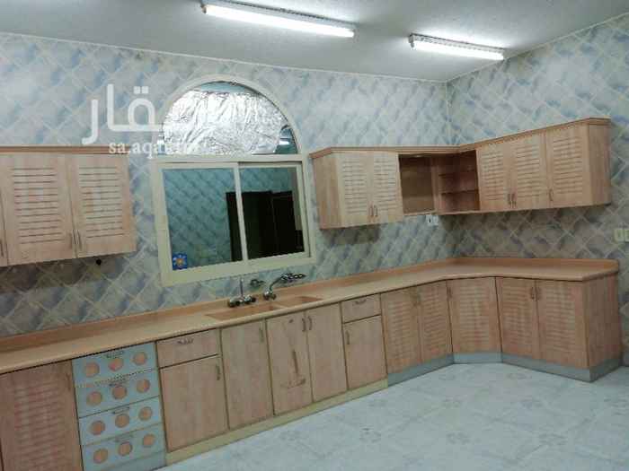 1216700 فيلا بالدانة الجنوبية للاجار 500م مرممة تحت خدمات فوق 5غرف حوش كراج. غرفة سايق. مطلوب 75الف او 70 دفعة