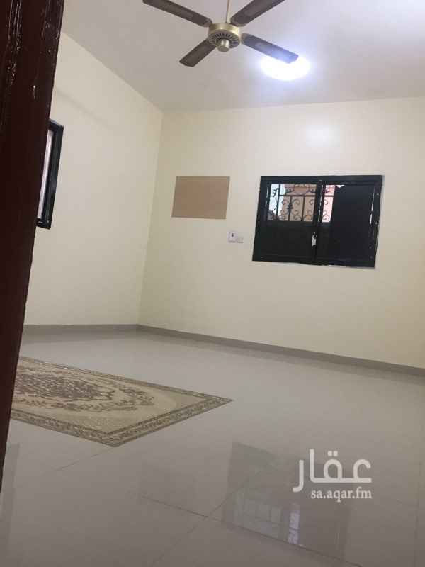 1287583 للايجار شقق روعه جديده موقع ممتاز جدا حي الخليج
متوفر جميع الخدمات الحكوميه والاهليه
مع تحيات مكت الزويد لإدارة الاملاك🌹
0551111228
