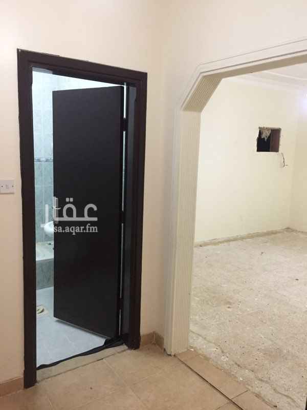1562293 فرصه ممتازه
للإجار دور علوي مدخل مستقل مكون من 5 غرف و3دىرات مياه موقع ممتاز جدا
متوفر جميع الخدمات من حكوميه وأهليه
لتواصل مكتب الزويد لإدارة الأملاك يرحب بكم 🌹
0551111228
كرماً الاتصال بعد العصر