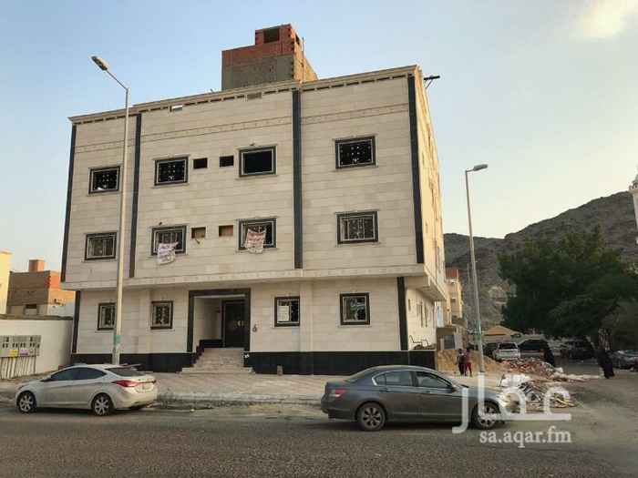 1050972 💥 عمارة جديدة تجاريه وفاخرة بها8 شقق على شارعين في حي النوارية شمال مكة 💥
📌 الموقع : حي النوارية خلف الدفاع المدني - موقع ممتاز وكل الخدمات متوفرة عشرون دقيقه الى الحرم
📐 المساحة = 500 متر
🛣🛣 شارعين : 20 / 15 متر
🌅 الواجهة : شمالي / غربي
📊 مكونات العمارة :
✅ ثلاثة أدوار وملحق
8⃣ ثمان شقق
🔼 المصعد راكب
🏢 الواجهة حجر الرياض
👈 4⃣ جميع الشقق مشطبة
🎨 جبسيات فاخرة وأرضيات بورسلان 👌🌹
👈 الدرج ومدخل العماره رخام
🎨 تشطيبات راقية جداً
⚡9 عدادات كهرباء بالعمارة
📜