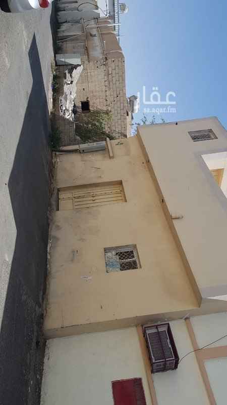 1702035 بيت مسلح + حوش المساحه بالكامل٢٧٩,٨٤ م٢
الغرف خمس غرف
وصاله ومطبخ و ٢ دوراة مياة
الموقع خميس مشيط
حي صفوان
السعر قابل للتفاوض
