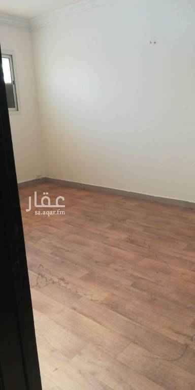 1709150 شقه ارضيه ٤ غرف صاله مطبخ راكب عداد كهرباء مستقل