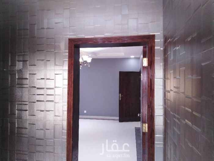 1562133 للايجار دبلكس متصل بالضاحية الحي السادس الحادي عشر مستخدم بحاله ممتازة
مجلس ومقلط وصاله ومجلس نساء وصاله ومطبخ ودورتين مياه
الدور الأول ٤غرف نوم وصاله و٣ دورات مياه
الملحق غرفتين وصاله وحمام وغرفة غسيل
مع السطح
البيت مجدد من والي
به مظله خارجيه شارع ونافذ غرفة السواق مع النافذ