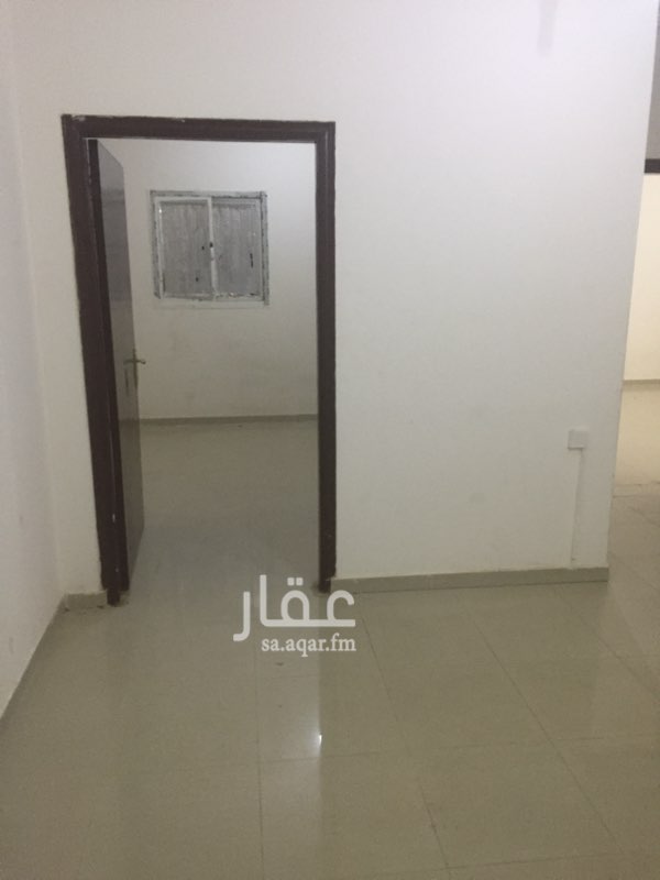 1757050 شقة عزاب غرفتين وصالة ومطبخ بالصالة وحمام راكب مكيفات ومطبخ ايجارها 18000