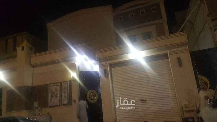 1558319 فيلاء درج داخلي للايجار مساحه ٥٠٠متر الرمال الذهبي