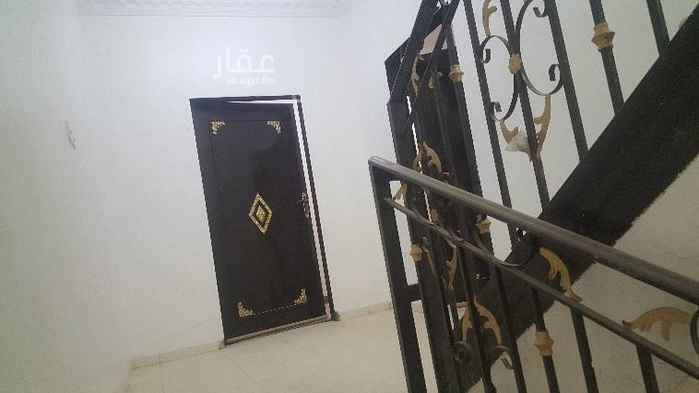 1559453 شقتين للإيجار حي الخنيني
شقه دور اول عداد منفصل
وشقه دور ثاني عداد مستقل بدون سطح
الشقق شرحات وشارع/٢٠قريبه المسجد
يوجد عندها لوحه رموز العدل للايجار رقم (50)