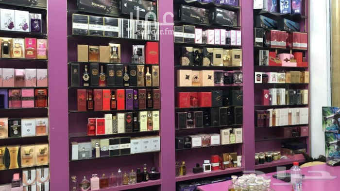 1623299 تم تنزيل الحد لظرووف السفر ابتعاث والتقبيل مستعجل
محل فتحتين للتقبيل مع البضاعه عقد بالباطن ايجاره في الشهر 5000 ريال تدفع للمالك النشاط اكسسوارات وتجميل وعطور وشنط وبإمكانك تغير النشاط البضاعه المتوفره بحدود 25 الف ريال
الحد 40 الف ريال
