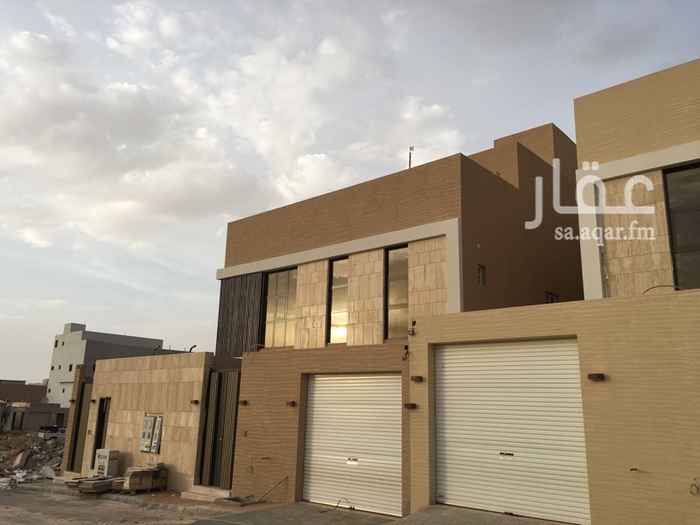 1579763 للبيع فيلا درج مع شقتين حي القيروان
الفيلا تحت مجالس غرفه كبار سن
3غرف نوم
الشقق كل شقه 3غرف وصاله جديده
السعر 2مليون 200الف
الموقع غير دقيق
لتواصل ابو زياد 0549380000