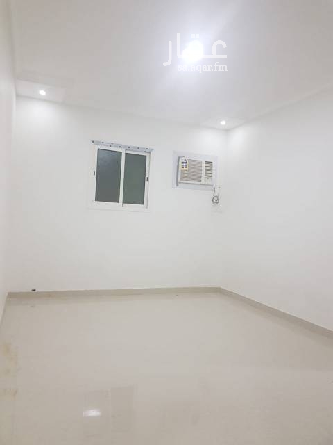 1754105 شقه ارضيه فى مجمع سكنى عوائل للايجار الشهرى
تتكون من
ثلاث غرف وصاله دورتين مياه
راكب مكيفات ومطبخ
عداد كهرباء مستقل المويه على المالك
للاستعلام
0551630823 ابو كنزى
0566763029 للتواصل واتس اب