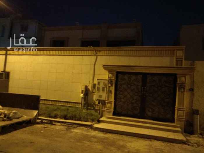 1509178 مجددة حديثاً بالكامل
دور أول
غرف كبيرة واسعة
حي هادئ جداً