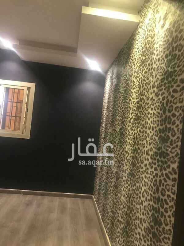1458080 اللبيع شقه في حي الوزيره 6غرف فاخره جديده للبيع :
تتكون من٦غرف +٤دورات مياه +صاله معيشه واسعه +مطبخ
الشقه جاهزه بل اثاث منزلي مكيفات اسبليت واعادي جاهز شغال
مساحة 280
بسعر /700الف ريال فقط
شقه مستقله بجميع خدماتها موقف خاص +عداد خاص +خزان علوي وسفلي مستقيل
يوجد مصعد في العماره كما يوجد حارس الي العماره وصيانته
الشقه قريبه على جميع الخدمات
محطه
صرافات
سوبر ماركة
صيدليه
بجوار حديقه ومسجد و الشقه تشطيب روعه ديكورت حديثه مافي الها صوار تعال شوف عطبيعه احسن 0551768567
