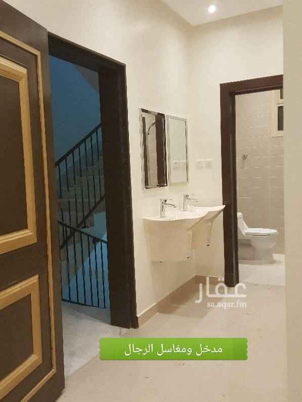 1513867 دور اول جديد مكون من ٤ غرف نوم ( ٢غرف ماستر - ٢ غرف بينهم دورة مياه ) صاله جلوس كبيره مطبخ مجلس رجال ومقلط ودورة مياه رجال غرفة سائق ( المطبخ راكب ) عداد الكهرب مستقل للدور
(( في حالة عدم الرد التواصل عن طريق الواتس اب على نفس الرقم))