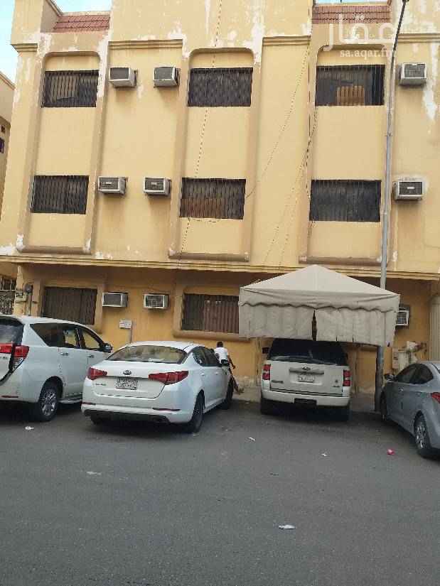 1473349 عماره للبيع ف الثقبه مكونه من تسع شقق المساحه ٣٢٥ والسعر مليون ودخلها السنوي ١٣٠الف الاستفسار الاتصال علي 0551901078