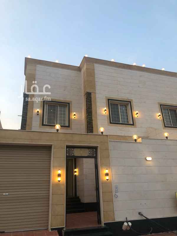 1750004 فله مساحتها 300 جميله جدا
الدور الأرضي : حوش + قراج غرفة حارس
مجلس رجال ومقلط وصاله كبيره ومجلس حريم ودورتين مياه .
الدور الاول : 4 غرف وثلاث دورات مياه وسيرفس وصاله .
الملحق : غرفتين وصاله ودورة مياه مع السطح.
المطلوب : مليون و 150 الف .