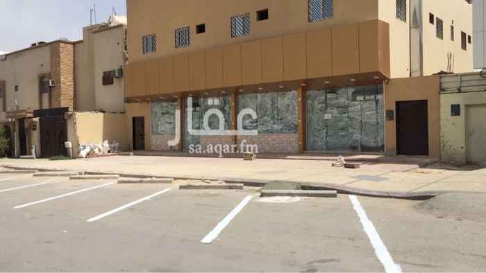 1649799 العقار جديد ولم يسكن من قبل عداد كهرباء سكني مستقل وتتكون الشقه من
، ٥ غرف + ١ صالة + ١ مطبخ + ٢ دورات مياه ،
، الارضيات سيراميك مجهزه الشقق من اجود السباكه والكهرباء ومن اجود الاصباغ والانارات وذات جوده عاليه
