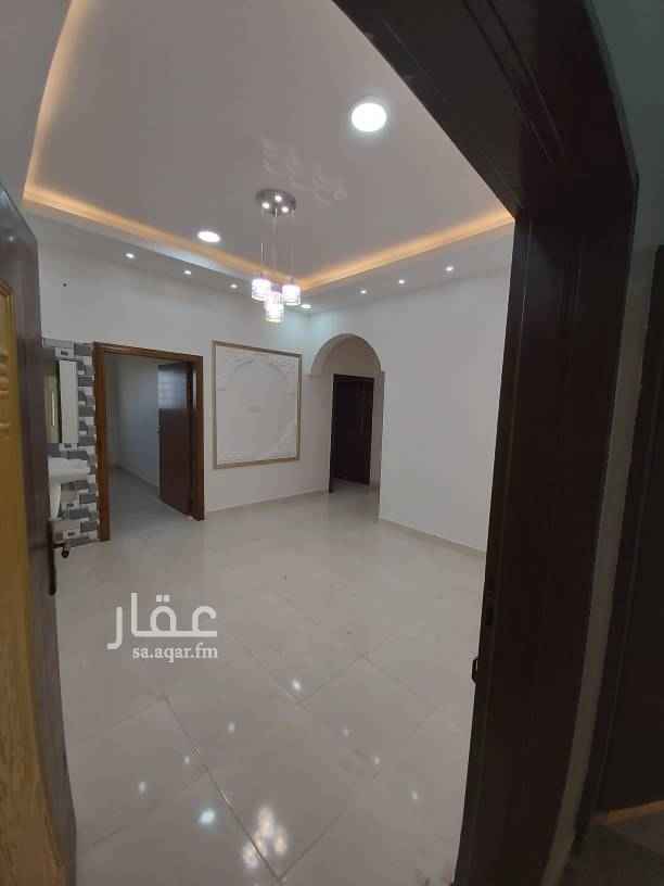 1693701 الموقع المحاله خلف المستشفى
شقق للايجار السنوي
المتبيقي
شقه اربع غرف وصاله وثلاث دورات مياه دور ثالث ب ١٦٠٠٠ سنويا
لايوجد مصعد...