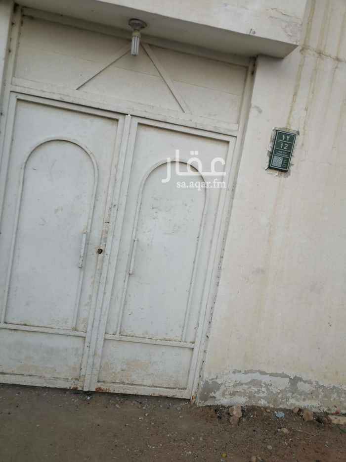 1748364 استراحه في حي اليرموك
موقع مميز
تحتاج ترميم بسيط