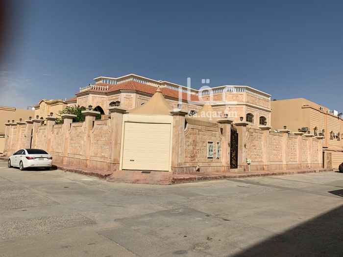 1503026 فرصة ذهبية و في موقع مميز
يوجد دور علوي مجدد و مدخل خاص
الدور مكون من:
- ثلاث غرف
- مقلط
- مجلس
- صالة
- ثلاثة دورات مياه
- سطح مستقل
ملاحظة: يفضل عائلة صغيرة