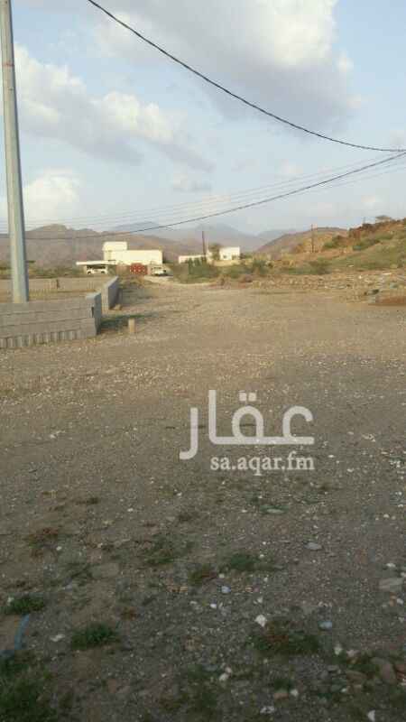 1285260 أرض للبيع محايل جنوب المقاعد مخطط الخزان بدون صك على 3شوارع مستويه من خلقة الرحمن واطوالها كالتالي
من الشرق جار بطول 55متر
من الشمال جار وشارع بطول 39متر
من الغرب شارع بطول 48متر
من الجنوب شارع بطول 30متر والارض محوشه من 3جهات ارتفاع متر فقط
