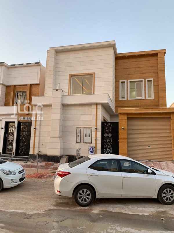 1706170 فيلا للبيع بالرمال اليحي درج داخلي وشقتين مودرن
مساحة 375
واجهة 15 شمال
الدور الاول مشب + مدخل سيارة + غرفة حارس + مطبخ + مستودع + غرفة كبار سن + صالة + ودورات مياة
الثاني 4غرف ثنتين ماستر + 3 دورات مياة
مؤسس مصعد
الثالث غرفة شغلة + ورات مياة
السوم مليون 300
التواصل وتساب فقط
ابومااااالك الحربي