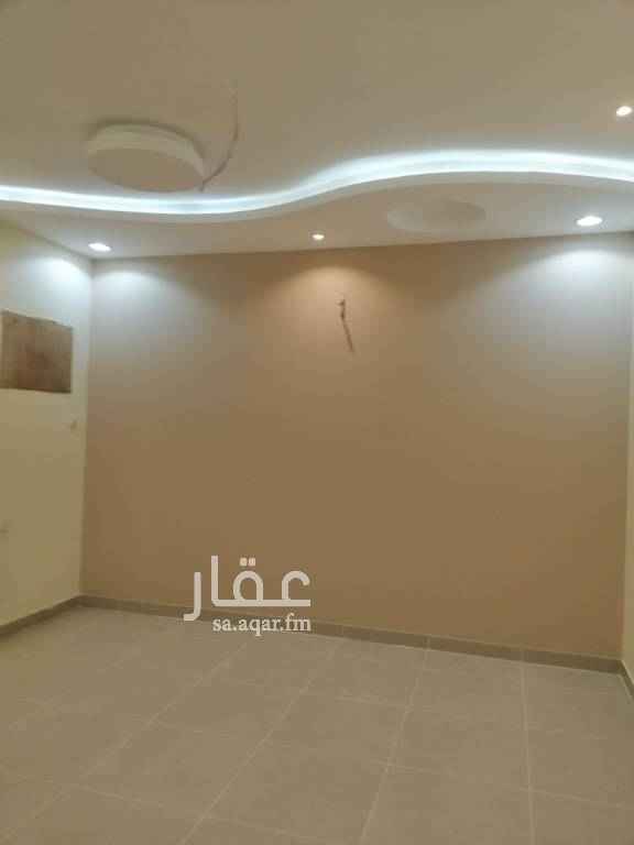 1691630 شقه مكونه من 5 غرف وصاله ومطبخ 3 دورات مياه مدخلين الشقه تشطيب راقي جدا موقع قريب من جميع الخدمات موقف سياره