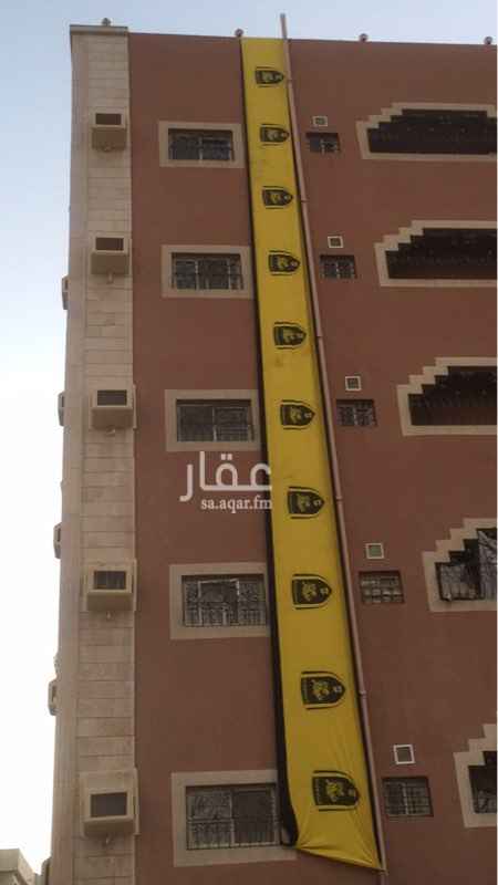 1434144 شقه اربع غرف وصاله وحمامين ومطبخ وبلكونه العقار جديد