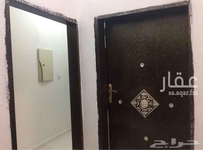 1515217 للبيع شقه اربع غرف وصاله(مجلس-مقلط-صاله-مطبخ-غرفتين نوم-دورتين مياه)مدخلين بالسطح مؤجره ب16 الف بالسنه موجوده داخل فله خاصه والفله( عباره عن دور وثلاث سقق) عمرها سنه حي الرمال التعمير .لها عداد كهرباء مستقل
ملاحظه : الفله زاويه شارع داخل عليها عرض 30 م وعلى يمينها ممر 10م والحي هادي ومخارجه واسعه
ملاحظه:البيع بيكون عن طريق مكتب عقاري وشهود وضمانات كمبيالات وشيك لان الفله مشتراه عن طريق البنك ولا زالت مرهونه للبنك ، البيع يشتمل الشقه فقط ولا يشمل السطح مع امكانية استخدام السطح