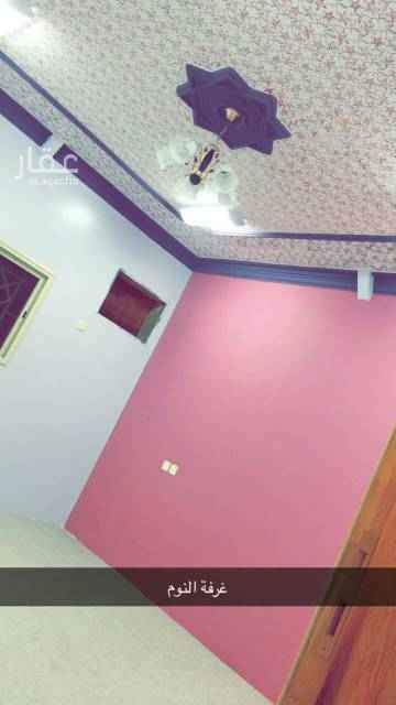 1724405 شقه دور ثالث مع السطح يوجد مصعد
خمس غرف
مطبخ
ثلاث دورات مياه
مستودع
صاله
الخزان مستقل
الكهرب مستقل
المدخل مشترك بحكم المصعد
بجوار جامع الحمراني مباشرة مدينه سلطان ابها
تبعد عن طريق ابها خميس مشيط حوالي 200 متر فقط