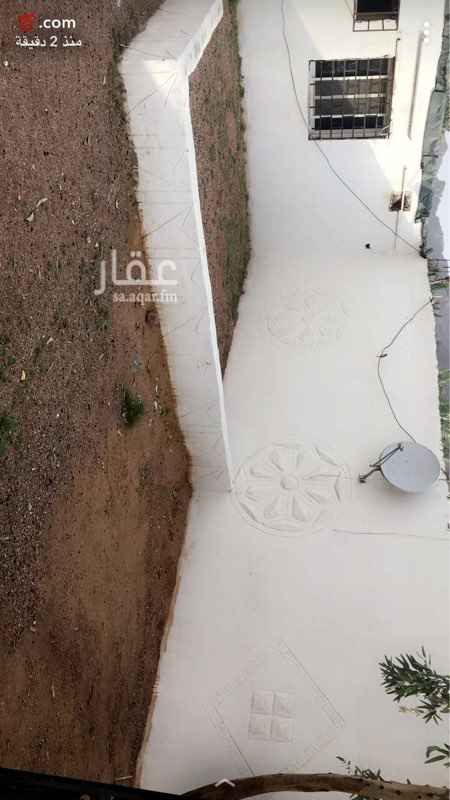1268173 استراحة شباب نظيفة جدا وموقع مميز بطريق العيون مقابل ملاعب الهاشمية تتكون من :
مجلس 5*8
حوش 10 *8
دكة بالحوش
مطبخ
دورة مياه اعزكم الله
الايجار سنوي على دفعتين كل 6 شهور
دهانات جديدة + ورق حائط + ستائر رول عازل + فراش جديد