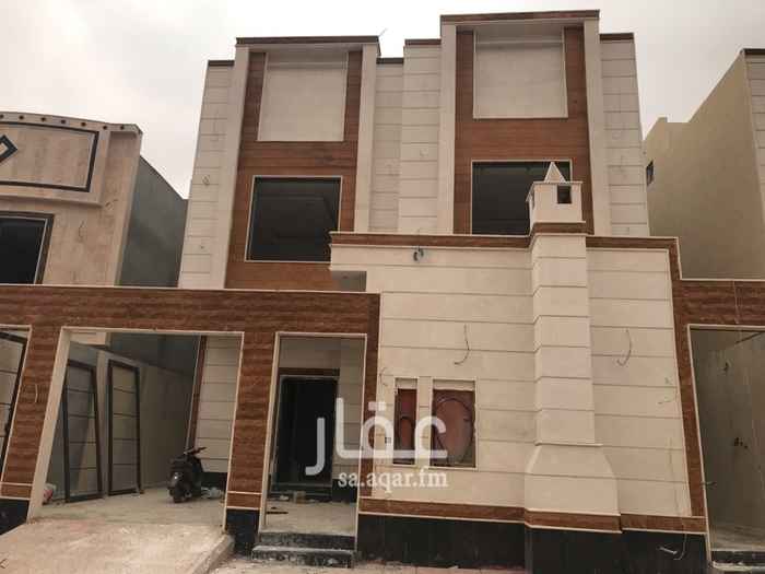 1581059 في حي العوالي فله مكونه من درج وصاله وشقتين مساحه ٣٦٠م عليها مليون و ٢٠٠ الف ريال عليها جميع انواع الضمانات يوجد لدينا حلول تمويليه وسداد المديونيات للتواصل