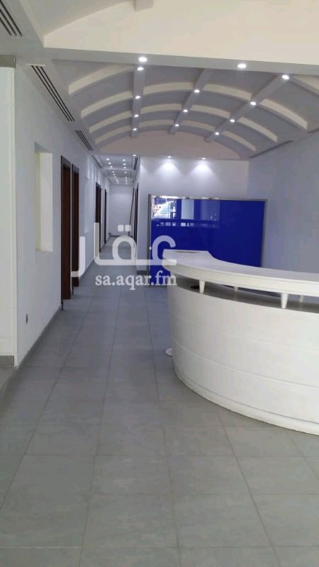 1204674 معرض على شارع مقسم 5 مكاتب و قاعتين اجتماعات و دورتين مياه و مطبخ خدمة و له فتحتين
يرجى التواصل قبل التوجه لانه مقفل الاتصال بالاخت ميرال
٠٥٥٢٦٠٠٩٤٣
واتساب و اتصال
اتعاب المسوقه على المستأجر