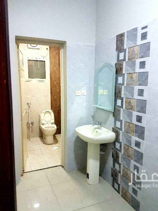 1557791 ملحوظه هامه ،،،،،، انا مجرد معلن التواصل هذا الرقم ٠٥٣٧٣٥٣٨٧٧ فقط
من فضل الجميع التواصل هذا الرقم ٠٥٣٧٣٥٣٨٧٧ فقط
للايجار شقة عوائل فى فى ضاحية الملك فهد بالدمام الحى السادس العاشر دور اول فوق الأرضى موقع متميز أربع غرف وصالة وثلاث حمامات ومطبخ راكب مجدده بالكامل ملحوظة
( غرف النوم منهم غرفة ماستر بحمام مستقل ) والمطبخ راكب والشقة فيها ديكورات وتشطيب راقى مطلوب ١٤٠٠ ريال إيجار شهرى غير قابل للتفاوض نهائيا التواصل هذا الرقم ٠٥٣٧٣٥٣٨٧٧