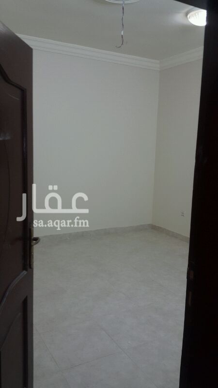 1288097 4 شقق من 3 غرف وصالة بمنافعها خلف أسواق بن داوود 2 شقة أرضية
2 شقة دور اول نظيفة