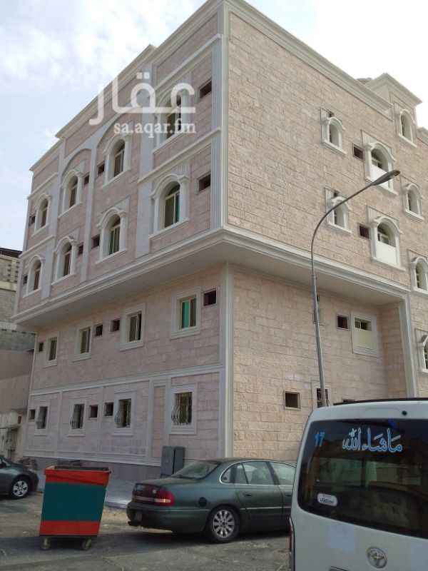 1151657 للايجار عمارة مكونة من 18شقة الثقبه كل شقة من غرفتين وصالة و٢حمام ومطبخ جديدة مطلوب عليها ٢١٠الف للمفاهمة مكتب المتطور 0552671377