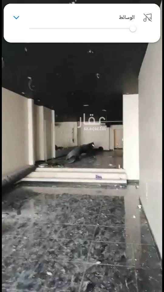 1588812 معرض للايجار يصلح لجميع الانشطه موقع مميز وشارع حي وراقي شارع التخصصي .
للتواصل 0560710053