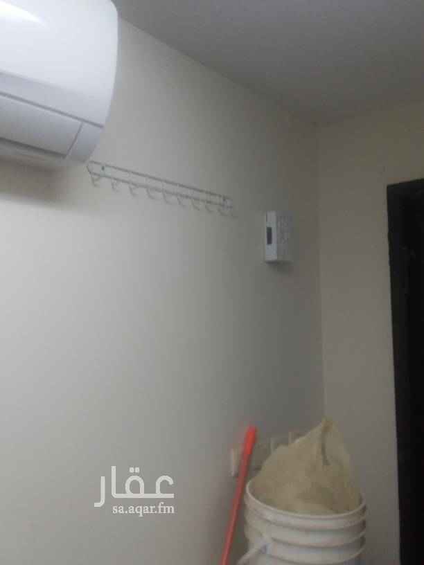 1553116 غرفه سواق جهازه مكيف اسبلت مطبخ راكب غساله سرير مع لحاف اسطوانه غاز شهر الف ريال سنوي ١٠ الف ريال مع تأمين الف ريال