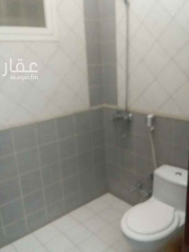 1559647 شقه ٣غرف وصاله ومطبخ راكب ومكيفات راكبه ٣حمامات موقع ممتاز (ماء مجان غاز مركزي مجان)