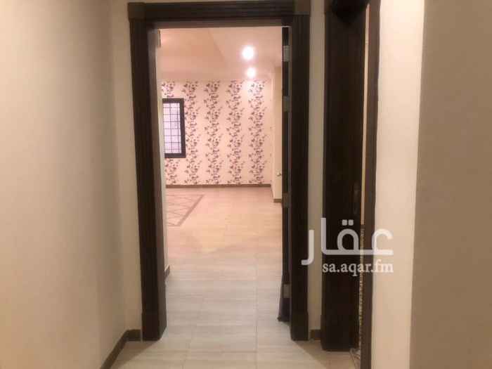 1183782 للبيع شقق تمليك ف مجمع سكني في حي الشبيلي أو الحمراء مكونه من كراج خاص وغرفه سائق وغرفه خادمه تكيف مركزي ثلاثه غرف نوم أحدهما ماستر ومجلس ومقلط وصاله كبيره ومطبخ مودرن يطل علي الصاله بالاضافه الي اربعه حمامات الشقه دور اول مساحه ١٧٠متر بالاضافه مسبح عام داخل المجمع مووقع ممتاز شقه بالاضافه الي مميزات اخري ورده قابل للتفاوض للاستفسار والمعاينة جوال ٠٥٥٢٨٦٦٩١٧